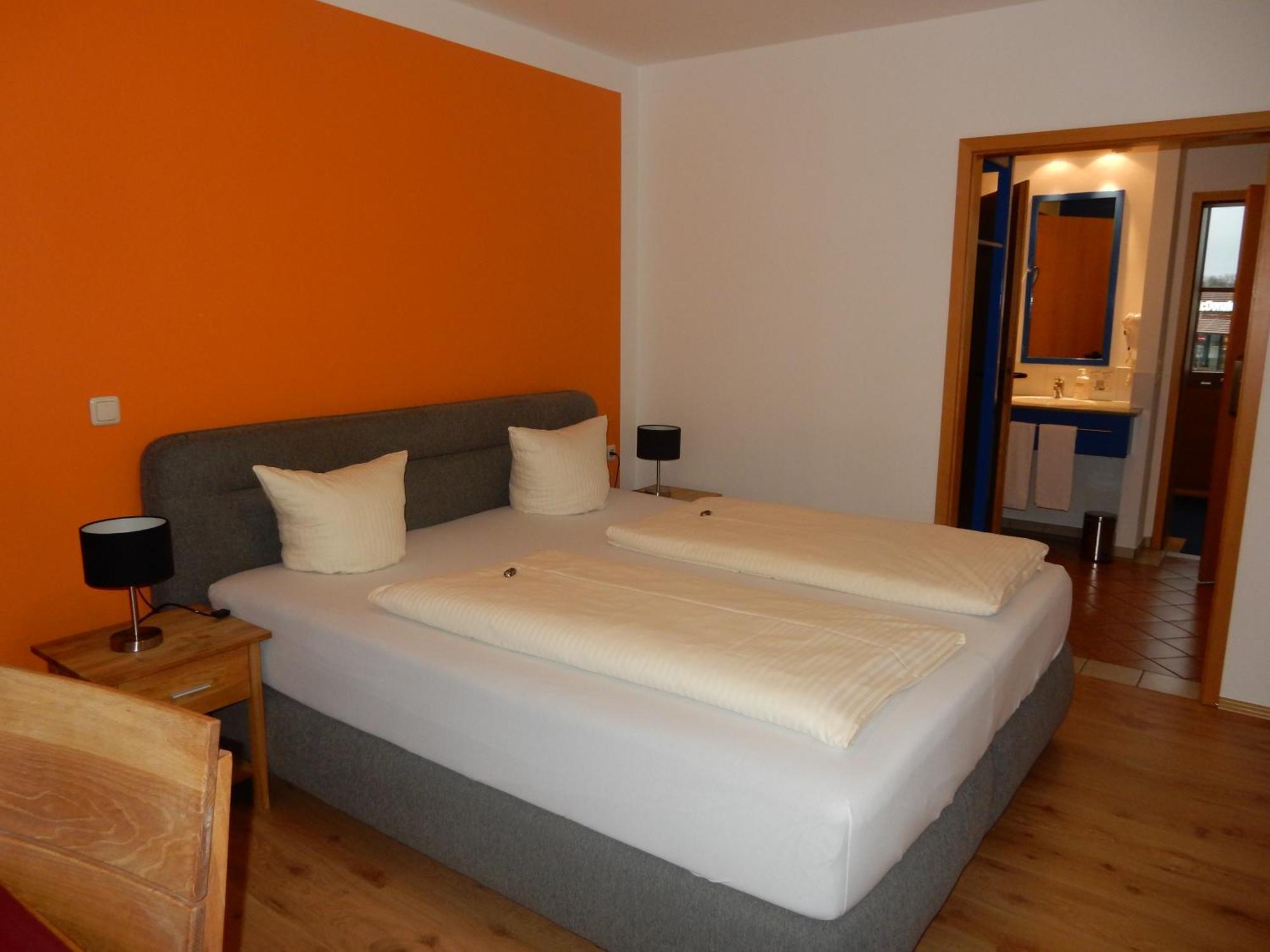 Hotel Frankenhoehe Aurach Room photo